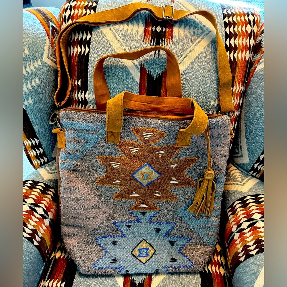 Make this BEAUTIFUL A & P Denim Tote LIKE NEW yours today!